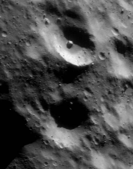 Cratères dégradés sur l’astéroïde (433) Eros